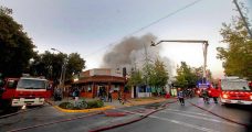 Incendio afectó barrio histórico en Providencia.